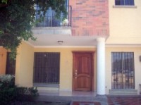 /album/casas-y-apartamentos-en-arriendo-/casa-8-7-copy-jpg2/